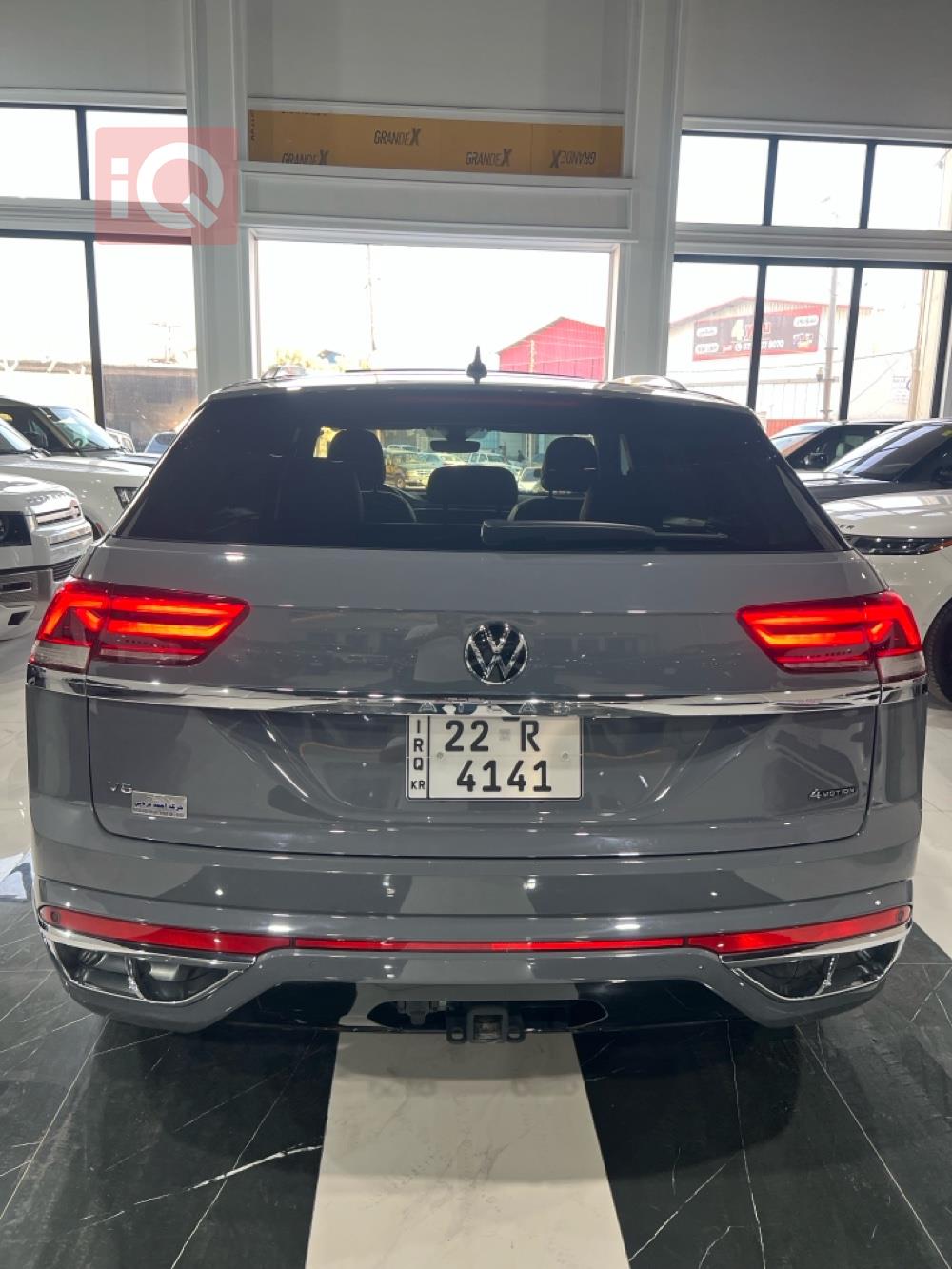 ڤۆڵکسواگن ئەتڵەس کرۆس سپۆرت